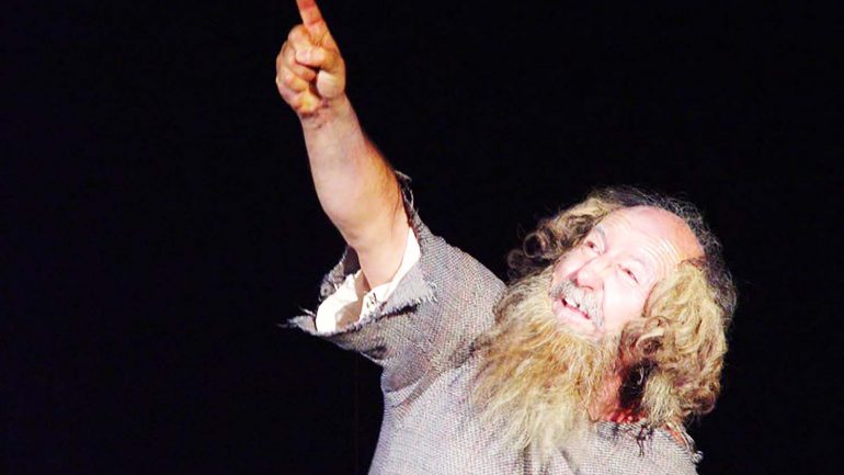 Mirush Kabashi, vargje për popullin që vuan nga pushteti Mirush Kabashi, vargje për popullin që vuan nga pushteti