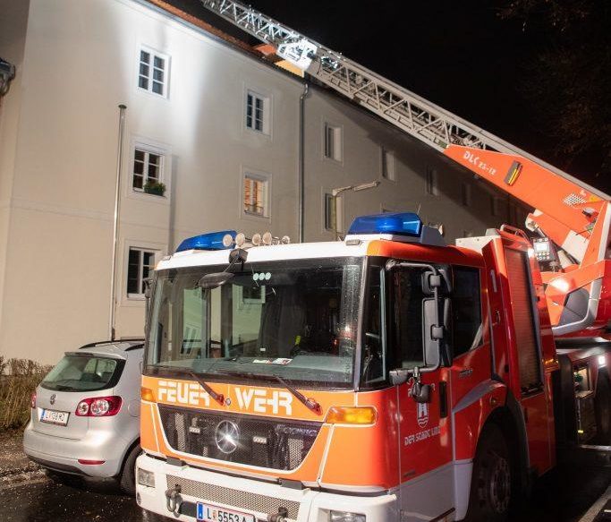 Shqiptari rrezikon jetën për të shpëtuar 14- vjeçarin, të gjithë po flasin për të, Austria e shpall ‘Hero’ Shqiptari rrezikon jetën për të shpëtuar 14- vjeçarin, të gjithë po flasin për të, Austria e shpall ‘Hero’