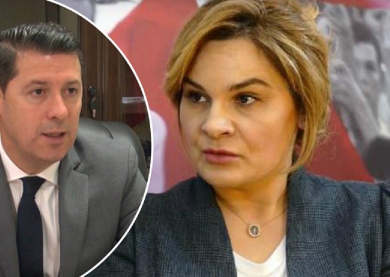 Monika nxjerr nga arresti shtëpiak Xhikën, drejtorin hajdut të Tiranë-Elbasan: Ish zyrtari i LSI vodhi 60 milionë USD, i dënuari bënë fushat si qytetar i lirë Monika nxjerr nga arresti shtëpiak Xhikën, drejtorin hajdut të Tiranë-Elbasan: Ish zyrtari i LSI vodhi 60 milionë USD, i dënuari bënë fushat si qytetar i lirë