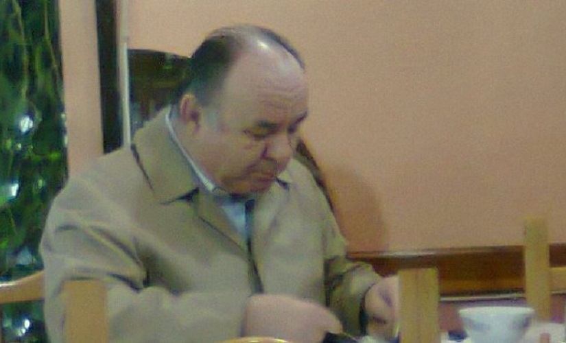 Fotot ekskluzive/ Fahriu braktis pace-pilafin për bananen e rrushin Fotot ekskluzive/ Fahriu braktis pace-pilafin për bananen e rrushin