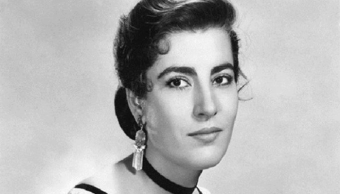 Sekreti shqiptar i Irenë Papas Sekreti shqiptar i Irenë Papas