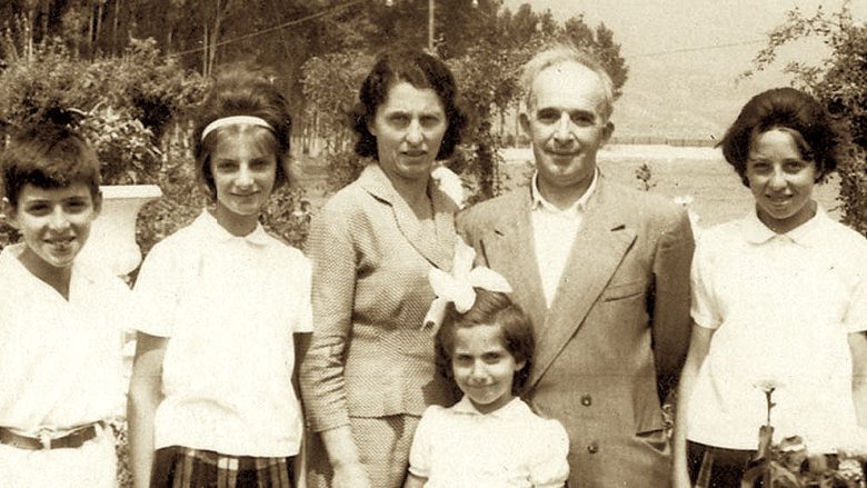 Amaneti i Kutelit, në letrën e tij të fundit për gruan, fëmijët dhe shqiptarët Amaneti i Kutelit, në letrën e tij të fundit për gruan, fëmijët dhe shqiptarët