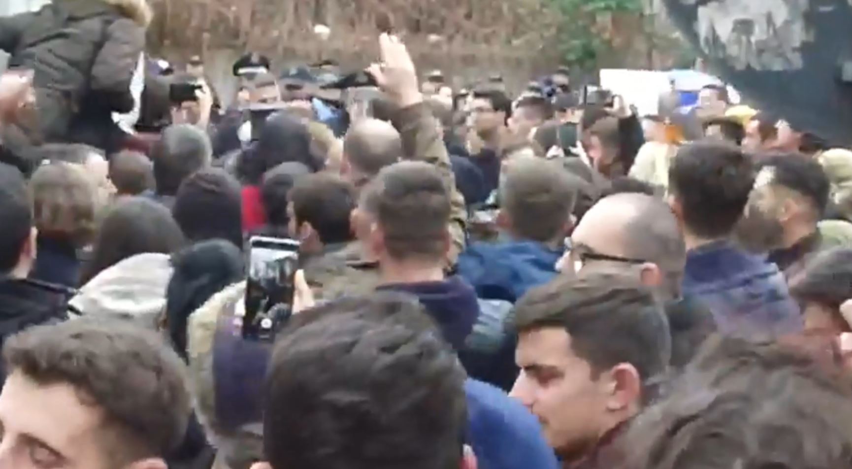 Flasin studentët: Ja arsyeja se përse nuk dialoguam me ministren! Flasin studentët: Ja arsyeja se përse nuk dialoguam me ministren!