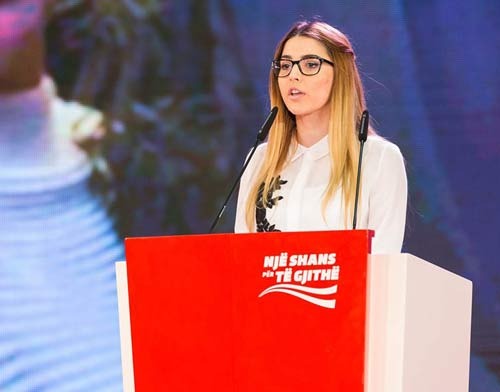 Fotot+emrat/ Ja ushtarët e LRI-së që kapën Senatin Akademik të UT-së. Nuk folën kurrë për shqetësimet e studentëve për të nxitur protesta Fotot+emrat/ Ja ushtarët e LRI-së që kapën Senatin Akademik të UT-së. Nuk folën kurrë për shqetësimet e studentëve për të nxitur protesta