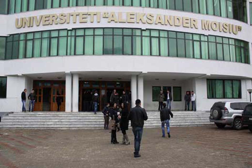 Pas Shkodrës edhe Universiteti ‘Aleksandër Moisiu” në Durrës deklaron rifillimin e mësimit Pas Shkodrës edhe Universiteti ‘Aleksandër Moisiu” në Durrës deklaron rifillimin e mësimit