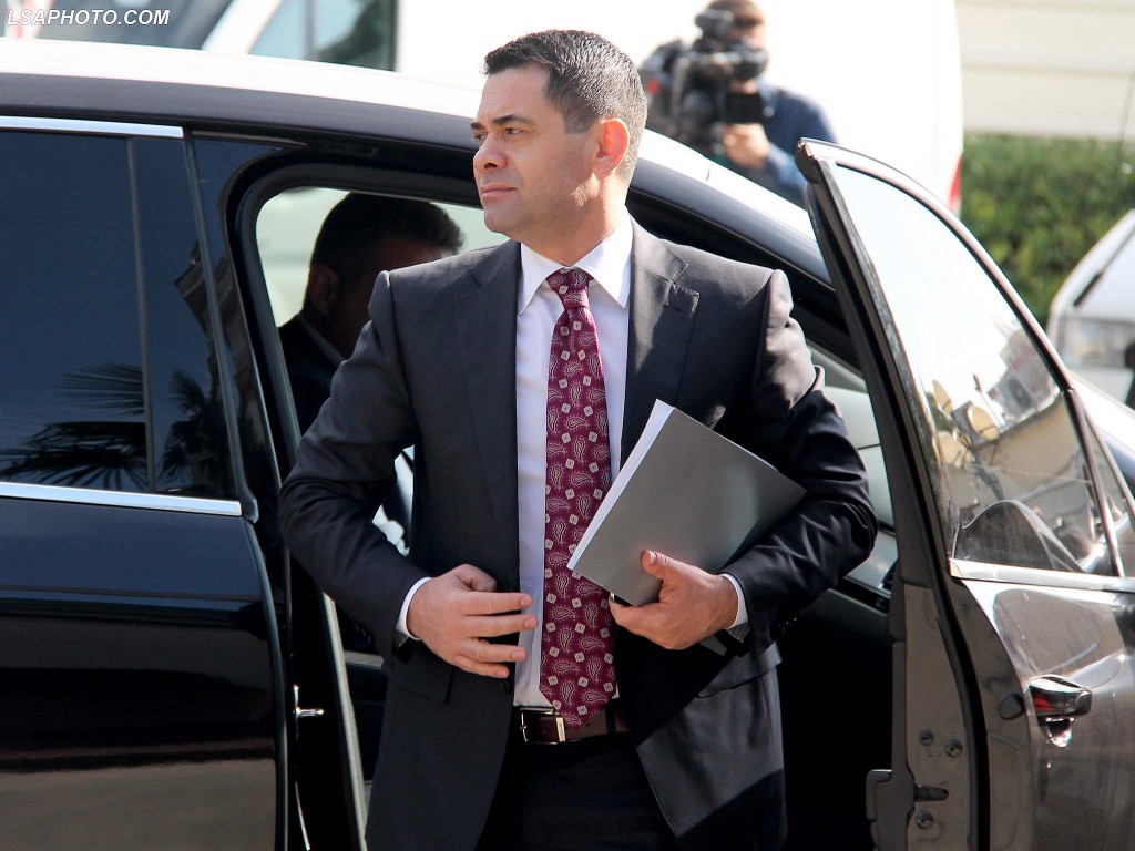 Ministri Ahmetaj me “garuzhdë”: Tendër 720 milionë lekë, “për ide”, se si duhet bërë biznes Ministri Ahmetaj me “garuzhdë”: Tendër 720 milionë lekë, “për ide”, se si duhet bërë biznes