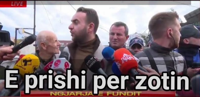 FOTOLAJM/ “E prishi… e prishi për zotin”, rrjeti tallet keq me deputetin e PD