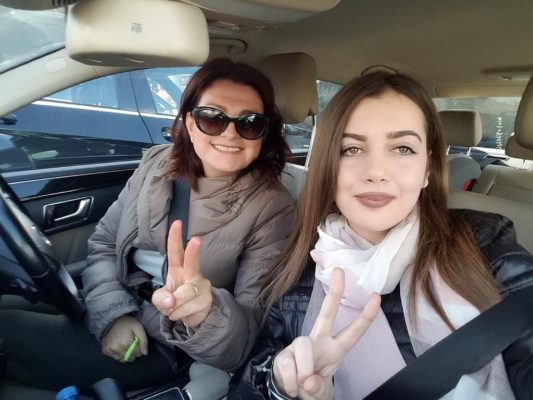 Skandali/ Deputetja e PD-së “rekruton” organizatoren e protestës në Durrës, studentët i tregojnë vendin Skandali/ Deputetja e PD-së “rekruton” organizatoren e protestës në Durrës, studentët i tregojnë vendin