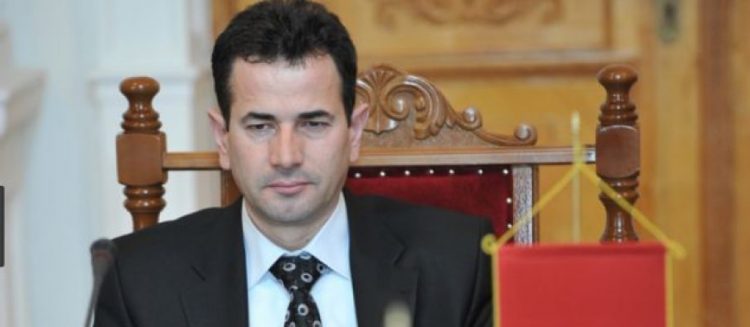 Shkarkohet Bashkim Dedja, Kolegji i Apelimit rrëzon kreun e Kushtetueses Shkarkohet Bashkim Dedja, Kolegji i Apelimit rrëzon kreun e Kushtetueses