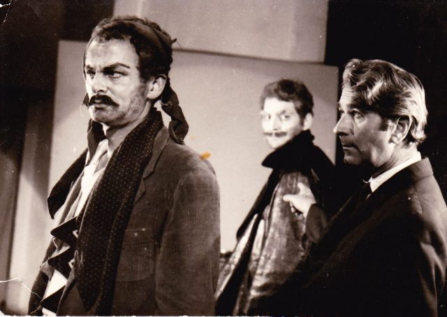 Luan Qerimi aktori i plejadës që e ngritën teatrin shqiptar Luan Qerimi aktori i plejadës që e ngritën teatrin shqiptar