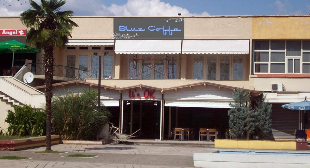 Thellohet skandali pas vëllait të Bujar Nishanit, kryetari i PD në njësinë nr. 2 kafene në “Qytetin Studenti” Thellohet skandali pas vëllait të Bujar Nishanit, kryetari i PD në njësinë nr. 2 kafene në “Qytetin Studenti”