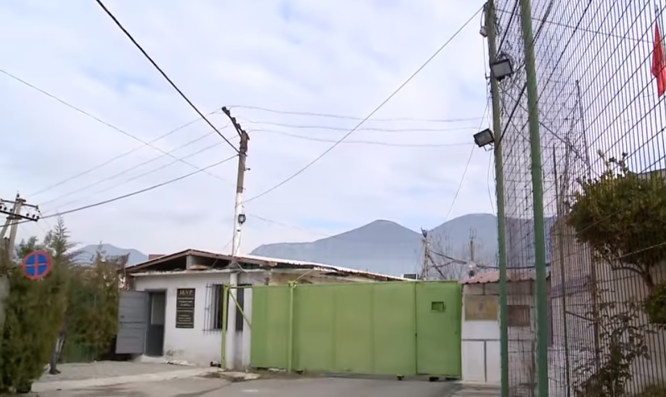 Festa e të burgosurave, ushqime nga familjarët për natën e Vitit të Ri Festa e të burgosurave, ushqime nga familjarët për natën e Vitit të Ri