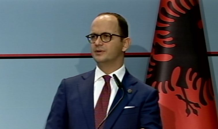 Deklaratat e Greqisë për minoritetet, Ministria e Jashtme, grekëve: Lexoni mirë para se të reagoni! Deklaratat e Greqisë për minoritetet, Ministria e Jashtme, grekëve: Lexoni mirë para se të reagoni!