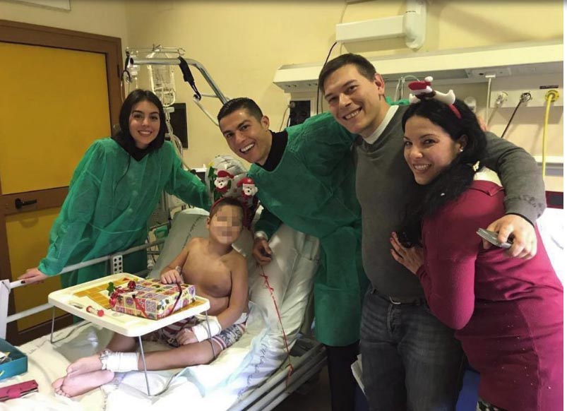 Nëna nga Bergamo apel rrëqethës për Ronaldon: Hajde vizito edhe djalin tim! Nëna nga Bergamo apel rrëqethës për Ronaldon: Hajde vizito edhe djalin tim!