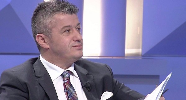 Për opozitën që “sakrifikon” kaq shumë për studentët! Për opozitën që “sakrifikon” kaq shumë për studentët!