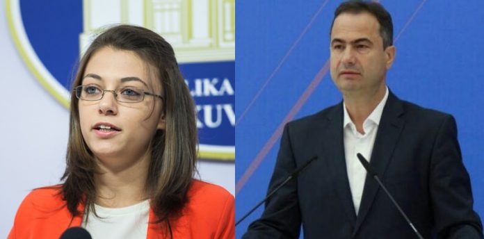 Deputeti i PD: Studentët janë kundër ligjit për arsimin e lartë, Mehmetaj e nxjerr bllof: Kërkesat e tyre nuk kanë lidhje me atë ligj Deputeti i PD: Studentët janë kundër ligjit për arsimin e lartë, Mehmetaj e nxjerr bllof: Kërkesat e tyre nuk kanë lidhje me atë ligj