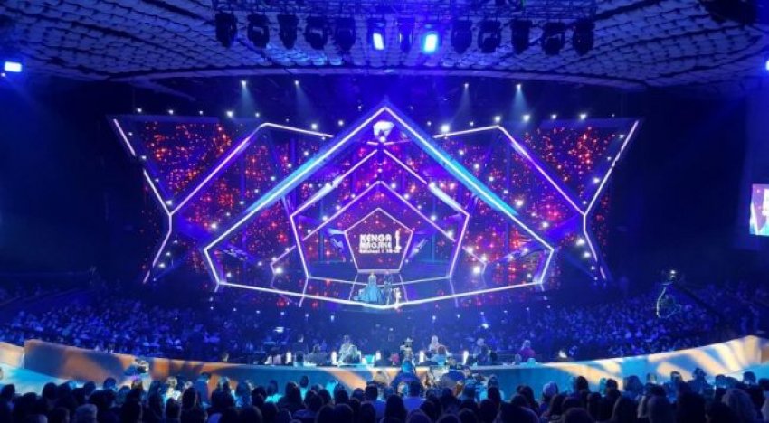 Nuk u kualifikua në finalen e “Kënga Magjike”, shpërthen në të shara këngëtari i njohur Nuk u kualifikua në finalen e “Kënga Magjike”, shpërthen në të shara këngëtari i njohur