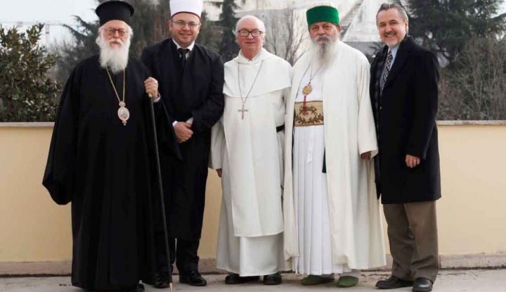 Pas Kishës katolike, edhe Vëllazëria Ungjillore e Shqipërisë apelon për dialog Pas Kishës katolike, edhe Vëllazëria Ungjillore e Shqipërisë apelon për dialog