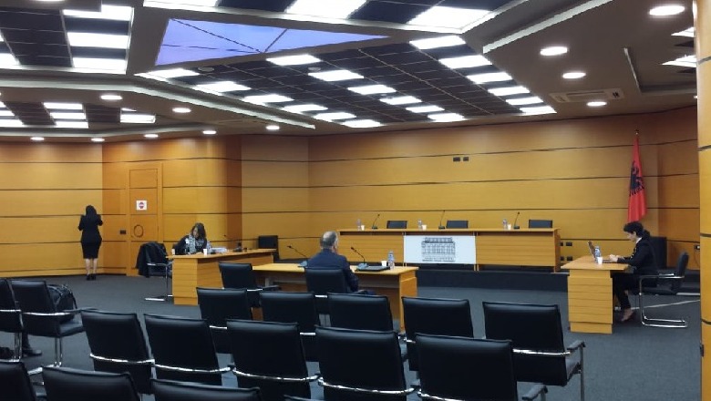 VETTINGU/ Konfirmohet prokurori Arben Kraja, hetoi Bashën për abuzimet e rrugës Durrës-Kukës VETTINGU/ Konfirmohet prokurori Arben Kraja, hetoi Bashën për abuzimet e rrugës Durrës-Kukës