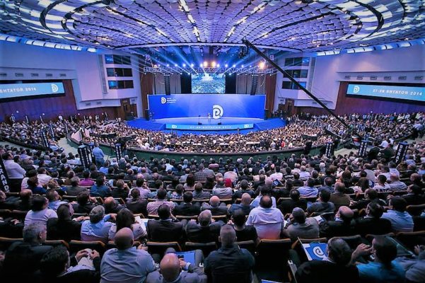 PD në mandatin e dytë në opozitë braktiset nga të gjithë, më 2005 “vriteshin” që të hynin në KOP. Basha nuk ngjall asnjë shpresë PD në mandatin e dytë në opozitë braktiset nga të gjithë, më 2005 “vriteshin” që të hynin në KOP. Basha nuk ngjall asnjë shpresë