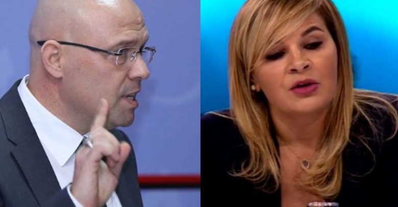 Manjani i kërkon deputeteve të Monikës të dorëzojnë mandatin, bashkohuni shoqeve në protestë Manjani i kërkon deputeteve të Monikës të dorëzojnë mandatin, bashkohuni shoqeve në protestë