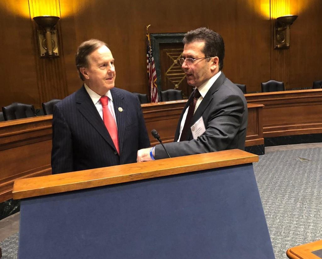 Turpi i paska kaluar kufijtë e turpit… paret e korr.upsionit dhe kri.mit paskan hyrë deri në Kongresin e SHBA! I varën ujkut mëlçitë Turpi i paska kaluar kufijtë e turpit… paret e korr.upsionit dhe kri.mit paskan hyrë deri në Kongresin e SHBA! I varën ujkut mëlçitë