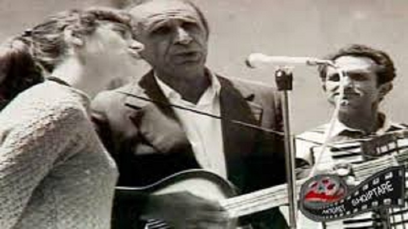 Legjenda Mentor Xhemali, një zë që nderoi kombin Legjenda Mentor Xhemali, një zë që nderoi kombin