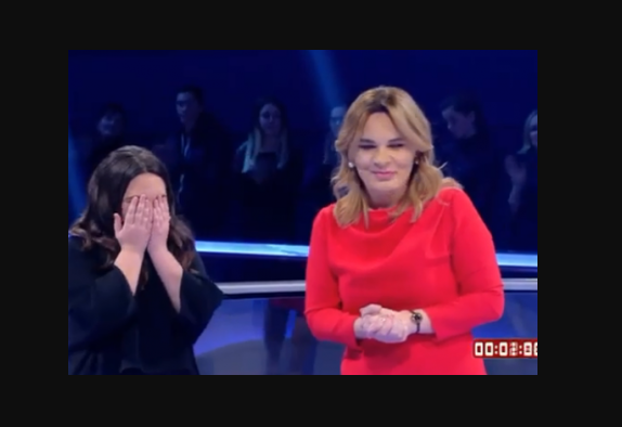 Kryemadhi bënë të penduarën dhe cakton datën e zgjidhjeve parlamentare…si gruaja e presidentit të divorcuar për partinë Kryemadhi bënë të penduarën dhe cakton datën e zgjidhjeve parlamentare…si gruaja e presidentit të divorcuar për partinë