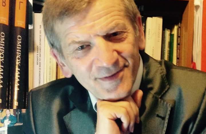 “Greku” Panajot Barka mohon origjinën e shqiptarëve dhe të Skënderbeut në librin e tij skandaloz në greqisht që nxit urrejtje “Greku” Panajot Barka mohon origjinën e shqiptarëve dhe të Skënderbeut në librin e tij skandaloz në greqisht që nxit urrejtje