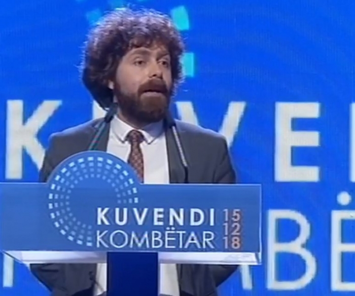 Skandal në PD, pedagogu kandidat bënë për “1 lekë” partinë e tij… por i heqin audion! Skandal në PD, pedagogu kandidat bënë për “1 lekë” partinë e tij… por i heqin audion!