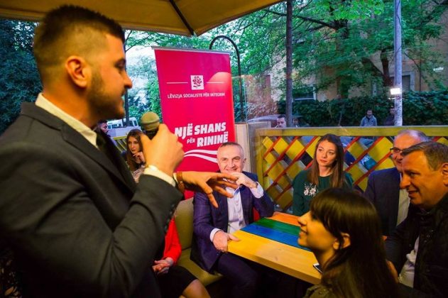 Monika të çudit: Militanë të LSI te protesta e studentëve  ishin ekselentë…protestonin kot