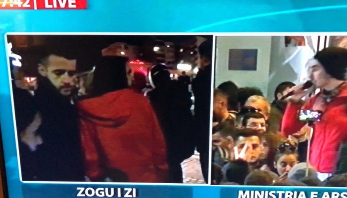 VIDEO/ Studentët ekselentë duan të dialogojnë me Ramën, por ata nuk na përfaqësojnë ne VIDEO/ Studentët ekselentë duan të dialogojnë me Ramën, por ata nuk na përfaqësojnë ne