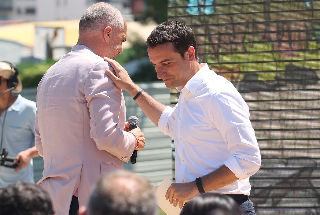 “Veliaj po përçan PS?”, Rama ironi me gazetarin: Veliaj po bënë komplot! Mund të mbjellë pemë sa të dojë, por në një pemë do të varet si shembull