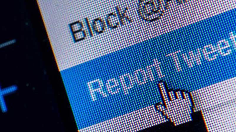 Rusët nën akuzë për nxitjen e protestave në Francë Rusët nën akuzë për nxitjen e protestave në Francë