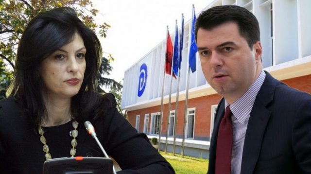 Topalli paralajmëron zhdukjen e PD dhe zbulon pazarin e ri të Bashës: E ka shitur partinë! Topalli paralajmëron zhdukjen e PD dhe zbulon pazarin e ri të Bashës: E ka shitur partinë!