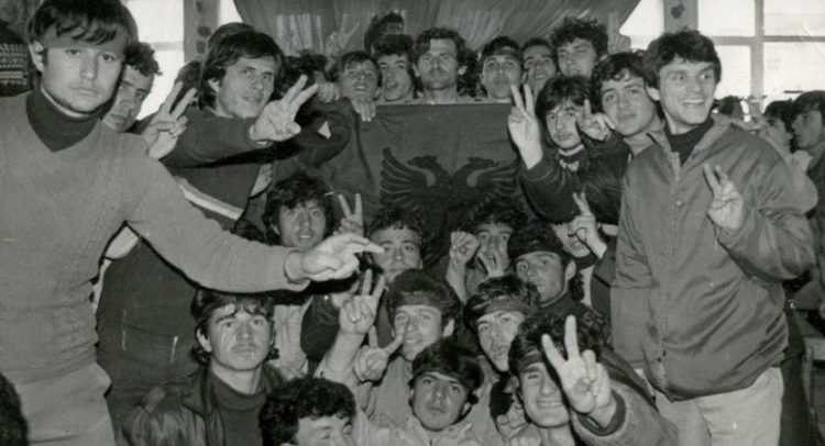 Ja kush janë drejtuesit e Partisë Studentore: “Marksistët”, demokrat të ‘90-s, deri tek ish-këshilltari i Berishës! Ja kush janë drejtuesit e Partisë Studentore: “Marksistët”, demokrat të ‘90-s, deri tek ish-këshilltari i Berishës!