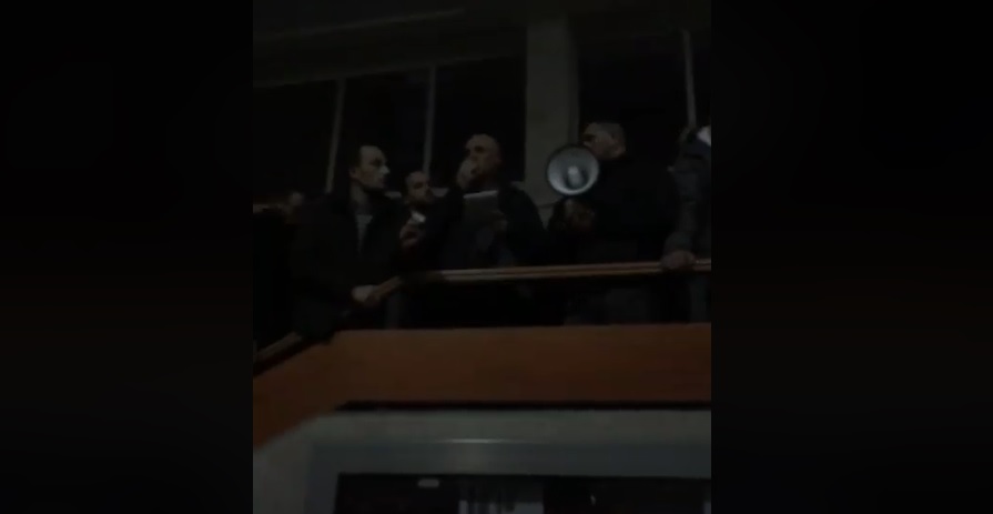 Rama nxjerr pamjet e pedagogut të Ekonomikut: Zoti i ruajt studentët tanë nga të tilla fantazma! Doktori që ka zbuluar efiçencën e kalit në ekonimi Rama nxjerr pamjet e pedagogut të Ekonomikut: Zoti i ruajt studentët tanë nga të tilla fantazma! Doktori që ka zbuluar efiçencën e kalit në ekonimi