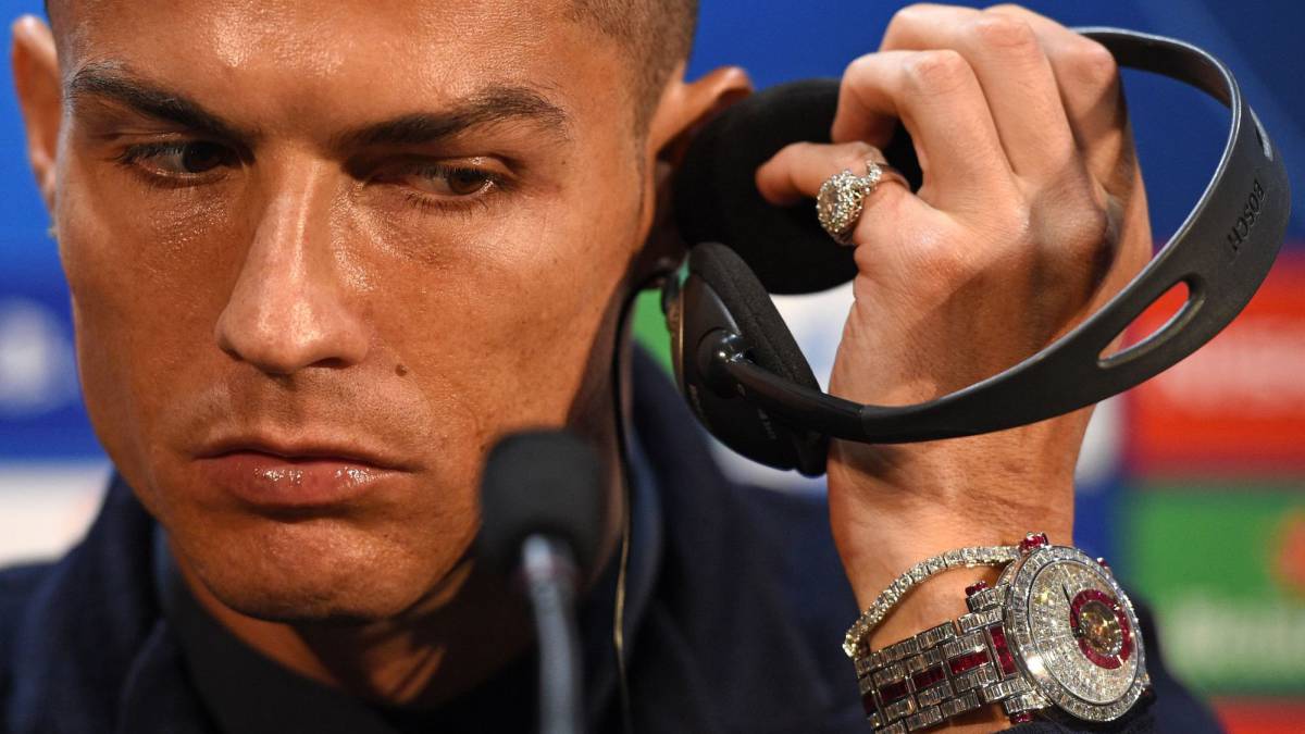 Personi i parë në botë që ka këtë shifër të frikshme fansash, Ronaldo, njeriu më i ndjekur në planet Personi i parë në botë që ka këtë shifër të frikshme fansash, Ronaldo, njeriu më i ndjekur në planet