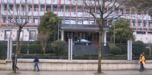 Rama merr zyrtarisht detyrën si ministër i Jashtëm: Kush e priti sot në zyrën e kryediplomatit?! Rama merr zyrtarisht detyrën si ministër i Jashtëm: Kush e priti sot në zyrën e kryediplomatit?!