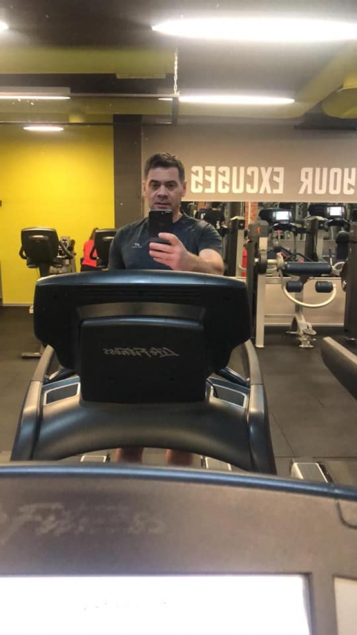 Berisha tha se e rrahën në mes të lokalit, vjen përgjigjja e menjëherëshme e Ahmetajt: Dedikuar Saliut Berisha tha se e rrahën në mes të lokalit, vjen përgjigjja e menjëherëshme e Ahmetajt: Dedikuar Saliut