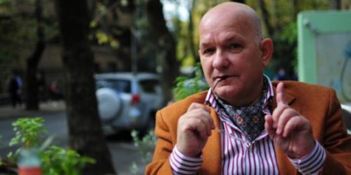 Profesor Përparim Kabo mesazh profesorëve të mërzitur: Greva juaj e urisë një teatër që mund t’iu bëjë qesharak Profesor Përparim Kabo mesazh profesorëve të mërzitur: Greva juaj e urisë një teatër që mund t’iu bëjë qesharak