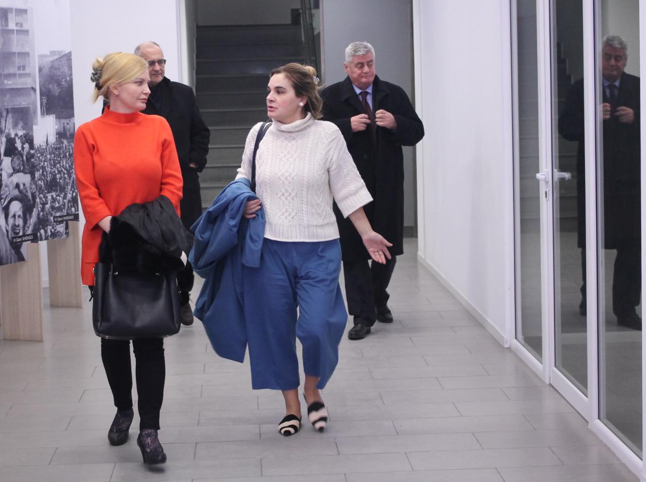 Balili i nderum me “heshtje” nga Krymadhja, maxhordomi Vasal dhe Luli i çartun!