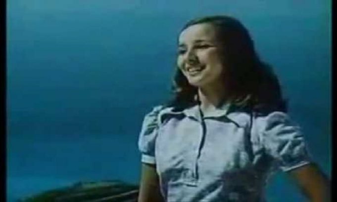 Bukuroshja këndoi në Turqi: Kryetari i Bashkisë i kërkoi dorën për djalin