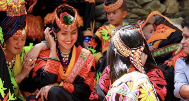 20 popujt më misteriozë në botë. Nga Rusët, tek Filistejtë dhe Baskët 20 popujt më misteriozë në botë. Nga Rusët, tek Filistejtë dhe Baskët