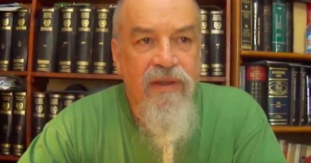 Historiani grek ‘tërbon’ botën mbarë: Ilirët janë popull i lashtë, shqipja më e vjetër se latinishtja! (Video) Historiani grek ‘tërbon’ botën mbarë: Ilirët janë popull i lashtë, shqipja më e vjetër se latinishtja! (Video)