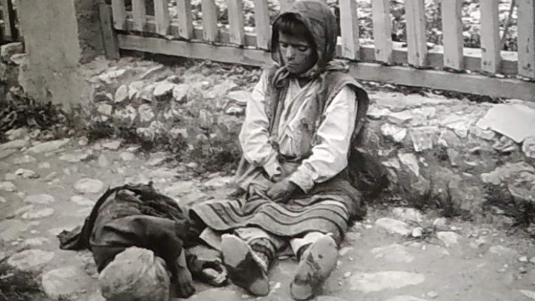 Në fund kur iku turku na la kështu si në këtë foto Në fund kur iku turku na la kështu si në këtë foto