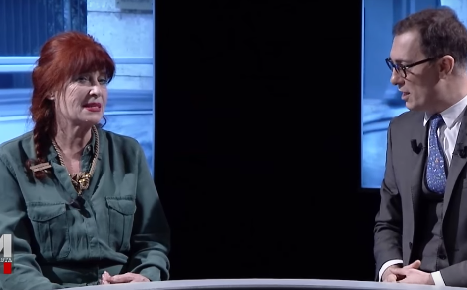 Blofi i aktivistes: Akuzoi Ramën se pickoi një ministre në 2013-ën, por a e di zonja që Edi Rama në atë kohë ka qenë në opozitë Blofi i aktivistes: Akuzoi Ramën se pickoi një ministre në 2013-ën, por a e di zonja që Edi Rama në atë kohë ka qenë në opozitë