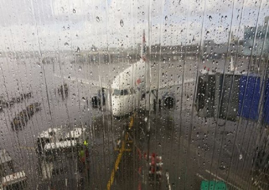 Paralajmërohen udhëtarët: Nesër ka anulime e vonesa fluturimesh Paralajmërohen udhëtarët: Nesër ka anulime e vonesa fluturimesh