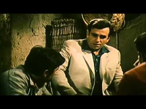 Të gjitha rolet e Demir Hyskës, në një album fotografik (Video) Të gjitha rolet e Demir Hyskës, në një album fotografik (Video)