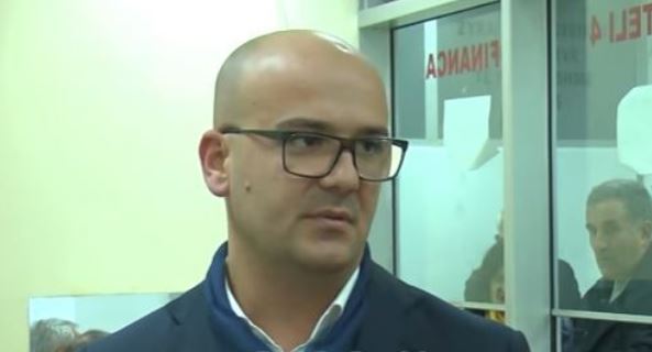 A ka emër drejtori i hipotekës së Durrësit… “Halabaku”?! A ka emër drejtori i hipotekës së Durrësit… “Halabaku”?!